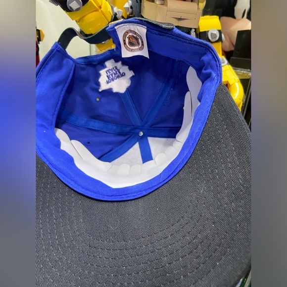 Vintage 90s Toronto maple leafs NHL strap back hat - Picture 3 of 3